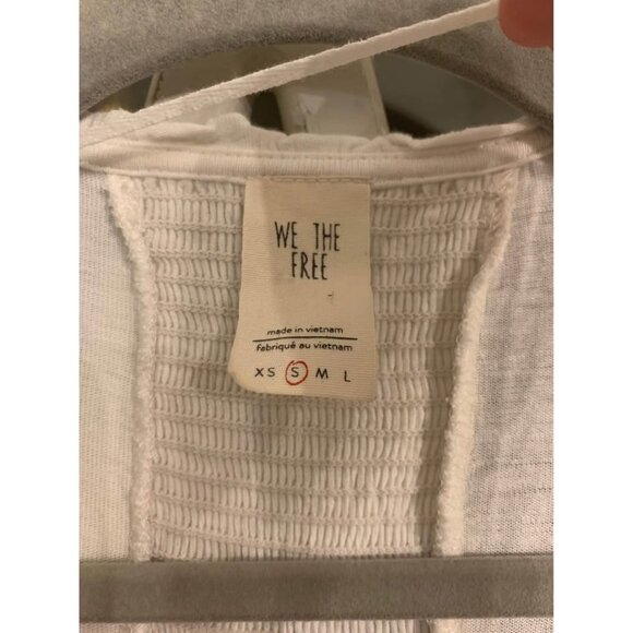 We The Free white oversized boho bohemian women’s small top (bin F) - Picture 3 of 5
